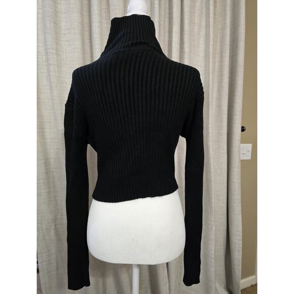 Love Tree Black Ribbed turtle neck cropped knit sweater Women's size L Stretchy - Picture 4 of 7